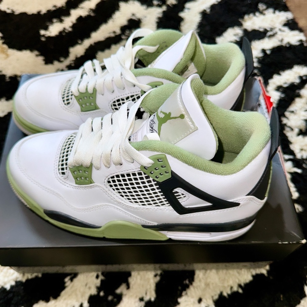 Retro 4 Jordans - image 1